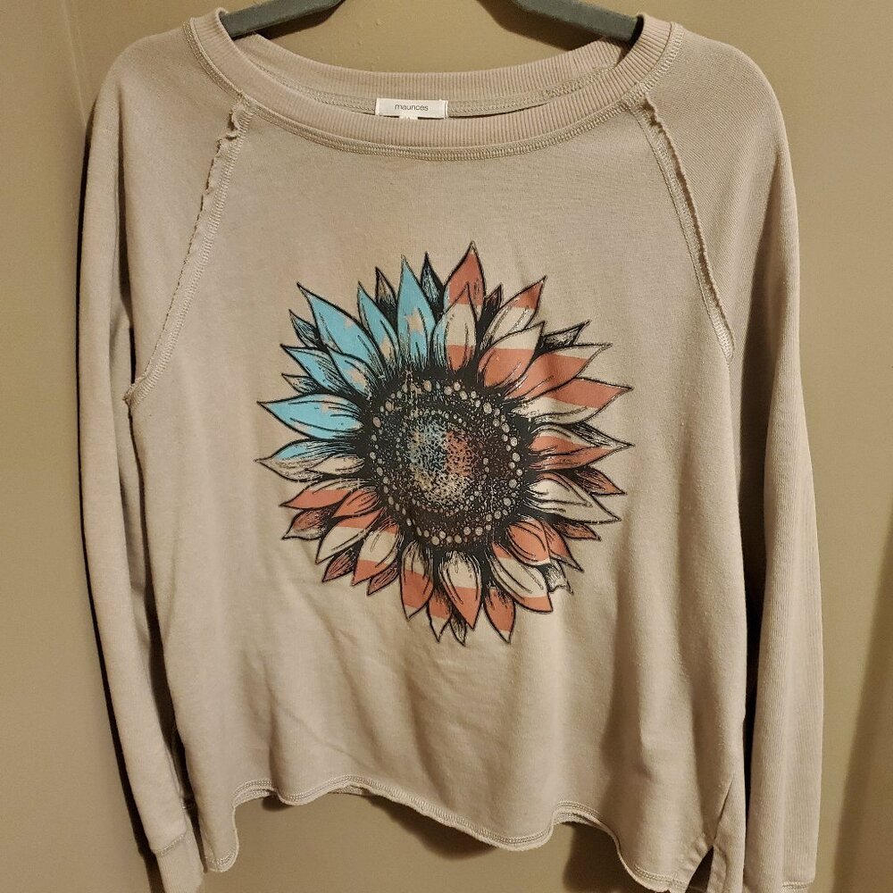 Maurices long sleeve light sweatshirt medium